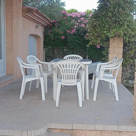 Cailar Villa *